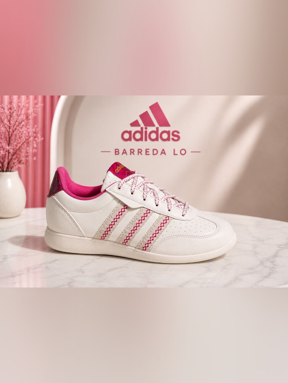 adidas Barreda Lo Women’s Sneakers –Women Size 8/Youth 6.5 Approx – NIB